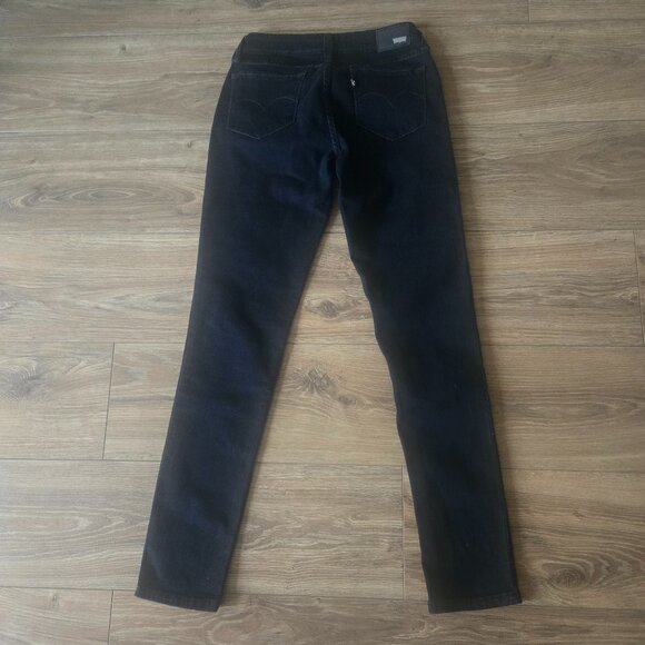 Levis Bold Curve Low Rise Akinny Jean - Picture 3 of 5